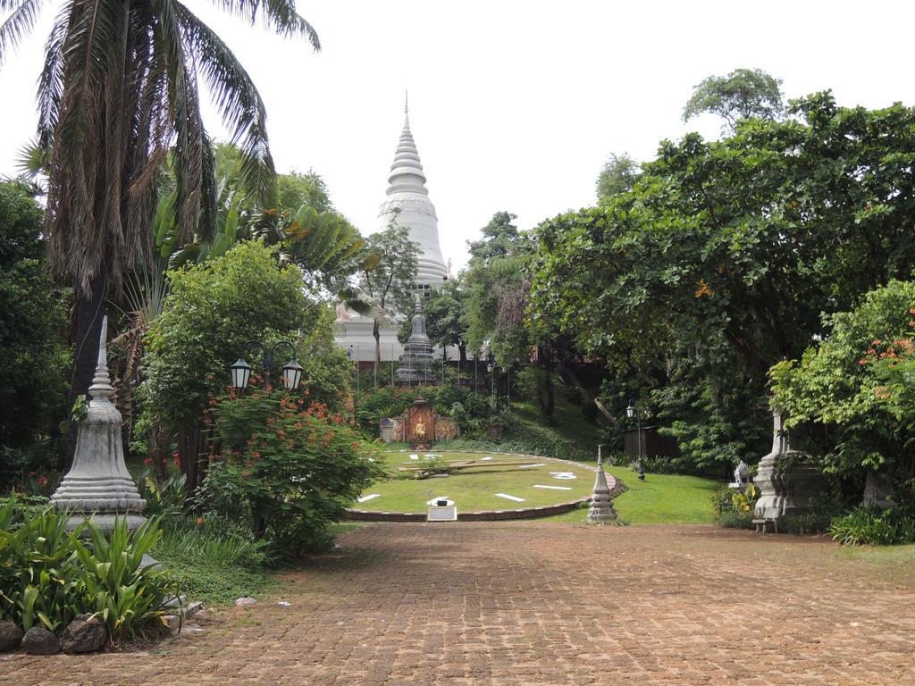 Pratna Guesthouse Phnom Penh Ngoại thất bức ảnh