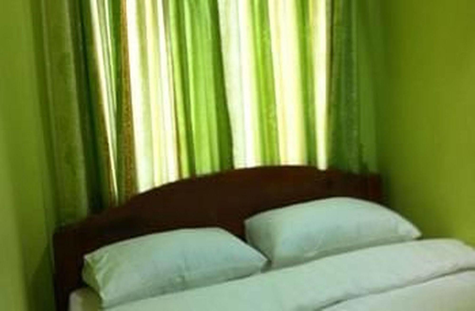 Pratna Guesthouse Phnom Penh Ngoại thất bức ảnh