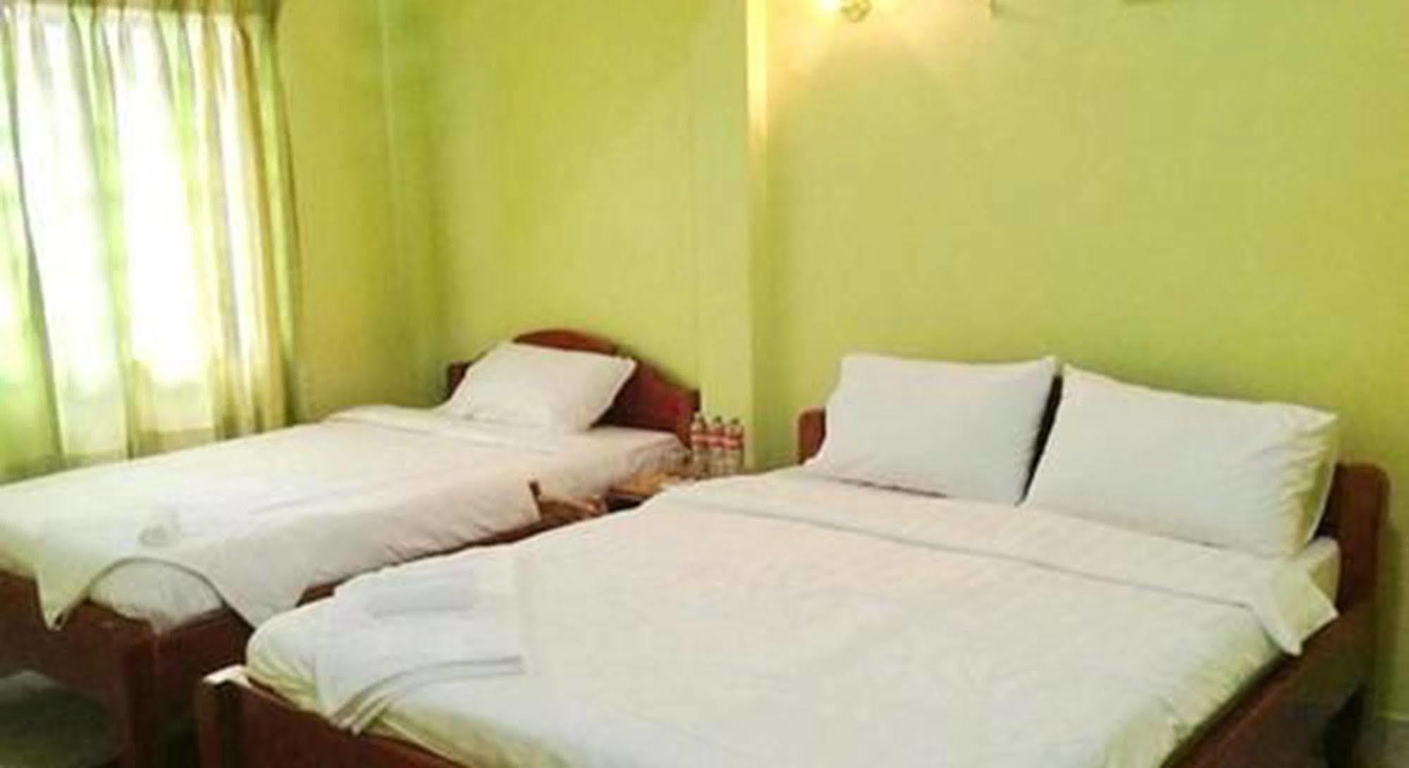 Pratna Guesthouse Phnom Penh Ngoại thất bức ảnh