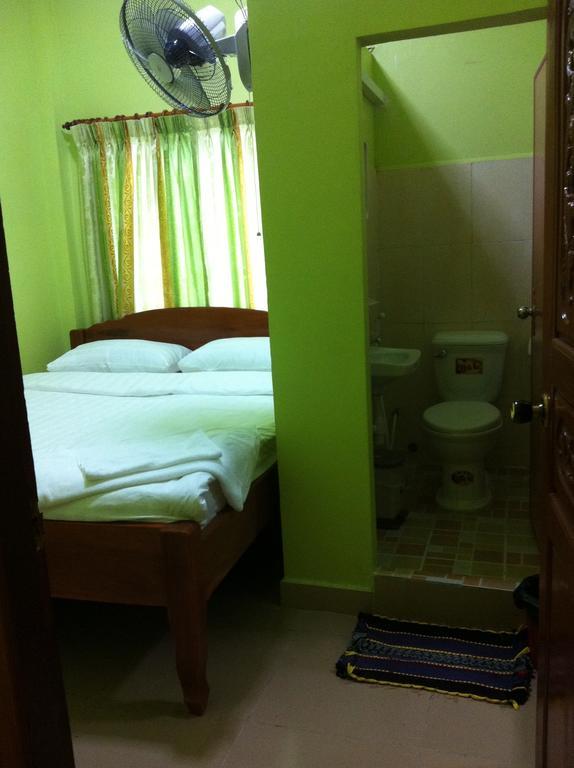 Pratna Guesthouse Phnom Penh Ngoại thất bức ảnh